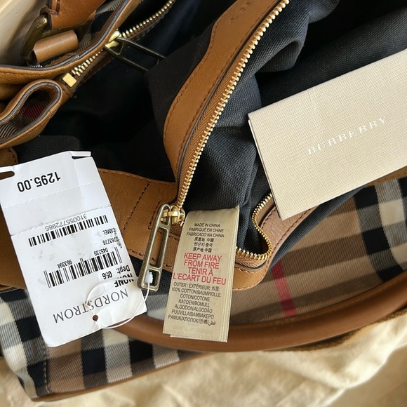 Burberry Brecon House Check Tote Bag - Picture 9 of 16